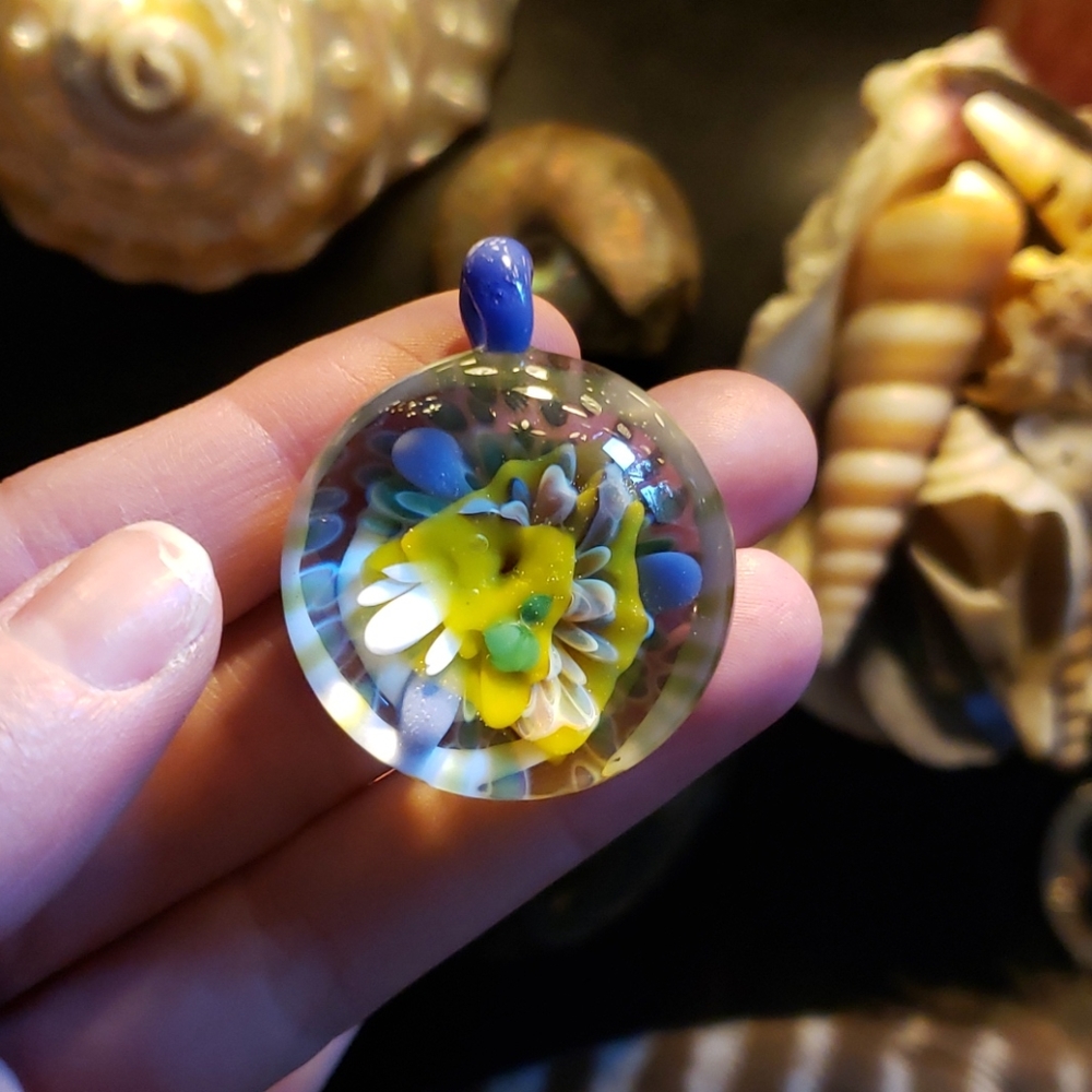 Vintage 90a glass pendant